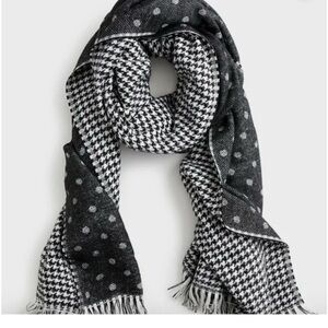 *New with Tags* J. Crew Black and White Patterned Scarf